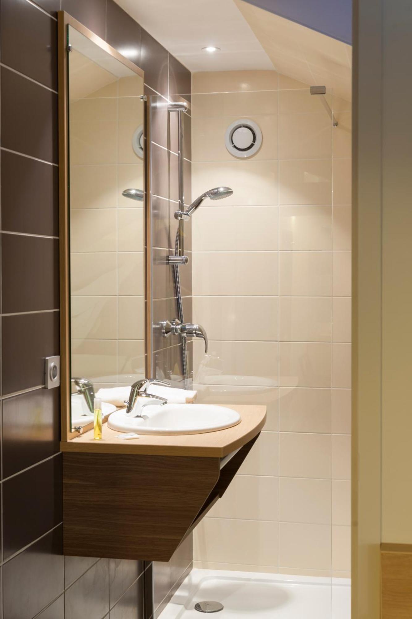 Brit Hotel Macon Centre Gare 외부 사진