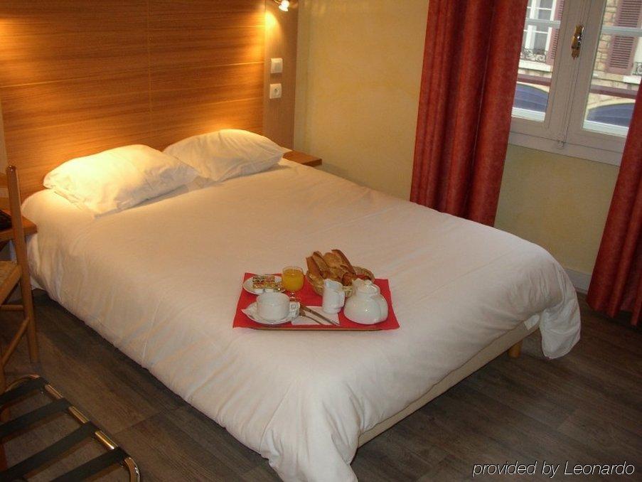 Brit Hotel Macon Centre Gare 객실 사진